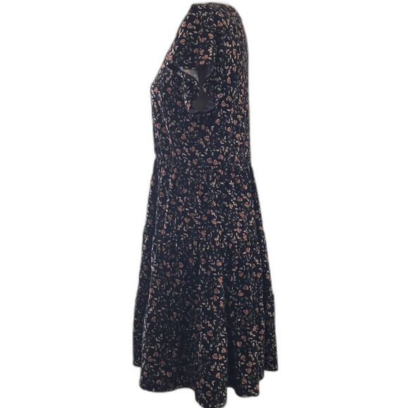 Urban Outfitters Black Ditzy Floral Short Sleeve Jersey V Neck Mini Dress NWOT M - Picture 4 of 9